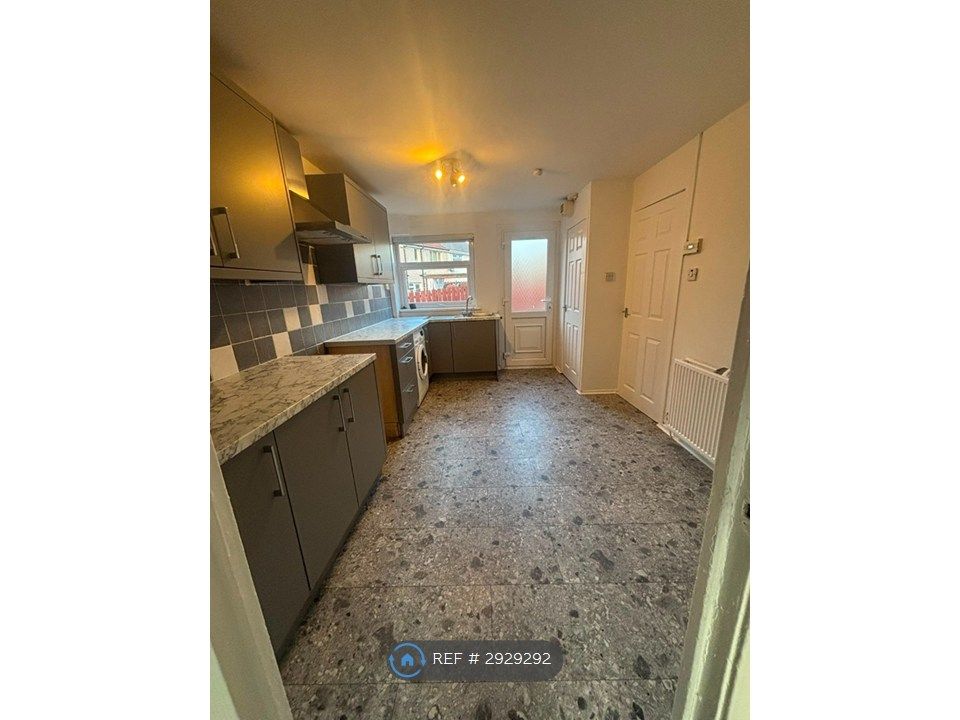 Property photo 1 of 16 Kitchen