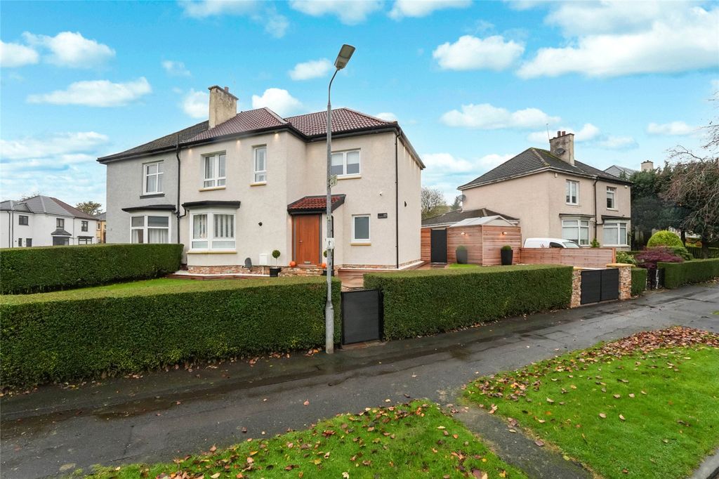 Property photo 1 of 33 Picture No. 04