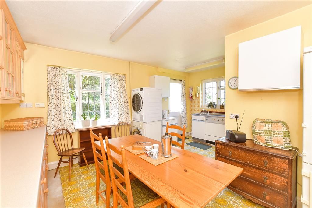 Property photo 3 of 17 Kitchen/ Breakfast Room
