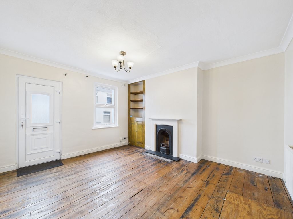 Property photo 2 of 12 Cam01740G0-Pr0498-Still011