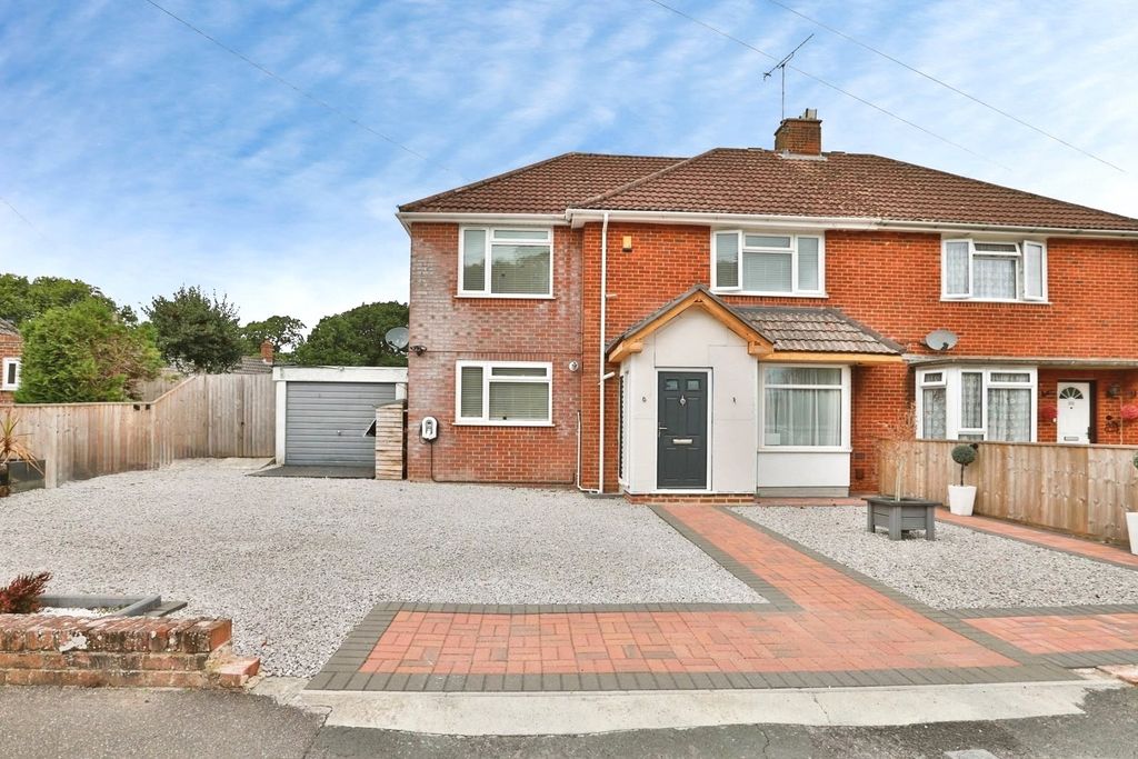 Property photo 1 of 20 Picture No. 23