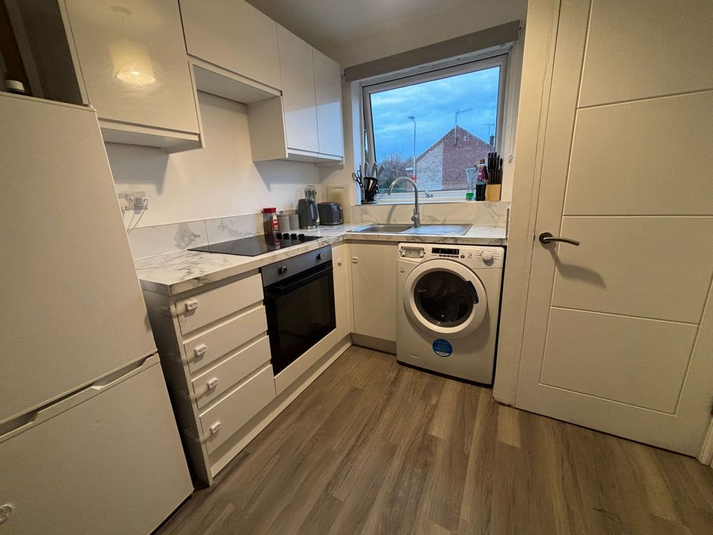 Property photo 2 of 5 Photo 2