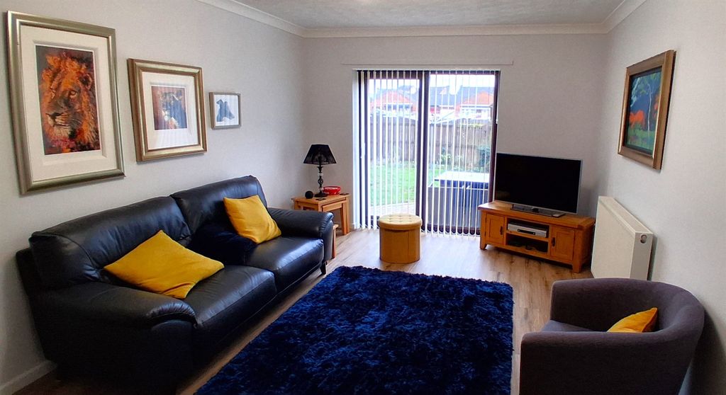 Property photo 3 of 14