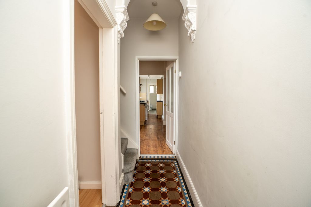Property photo 2 of 13 66Russellstreet3