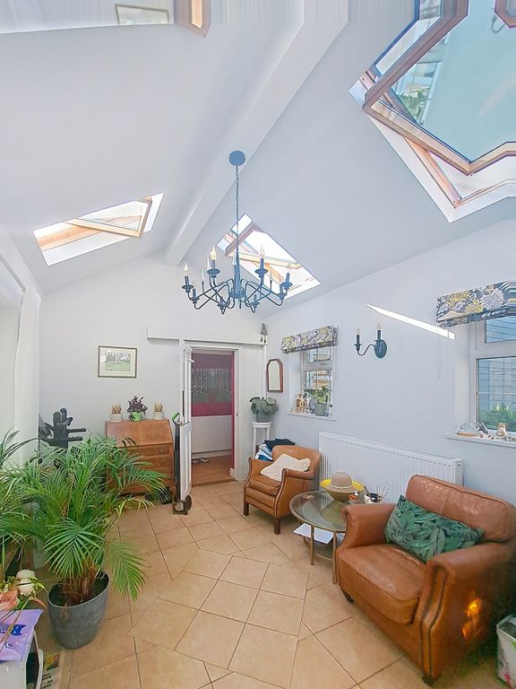 Property photo 3 of 31 49-Hix_00008