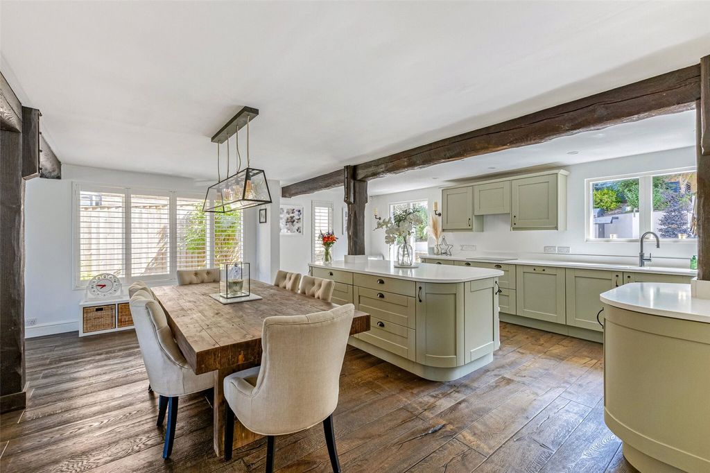 Property photo 2 of 14 Kitchen/Dining