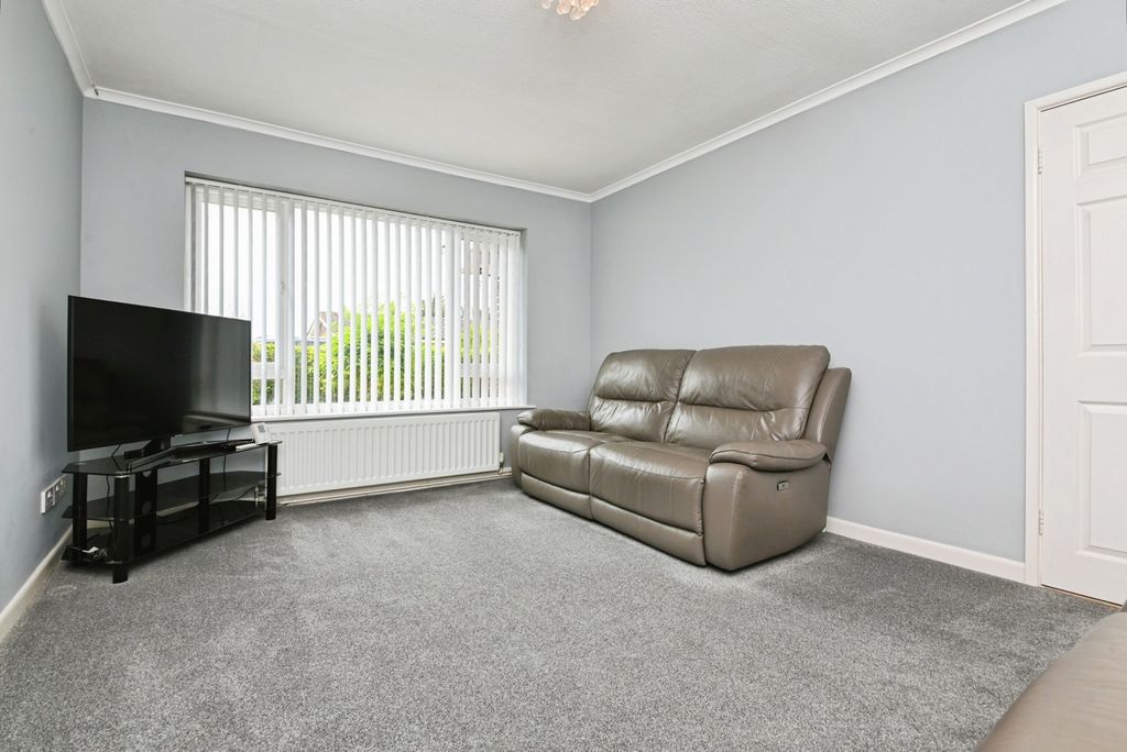 Property photo 1 of 15 Living Room