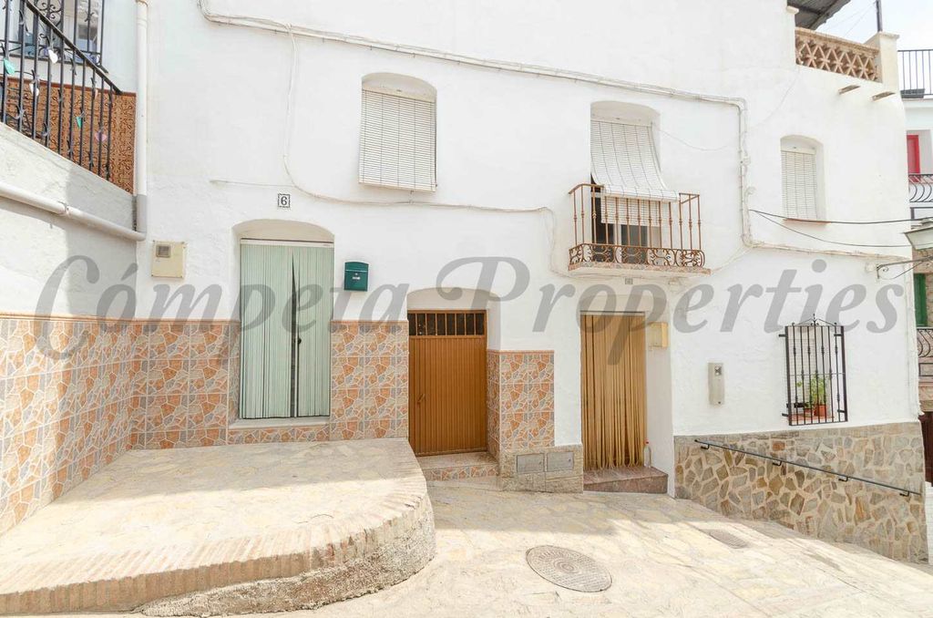 Property photo 1 of 23
