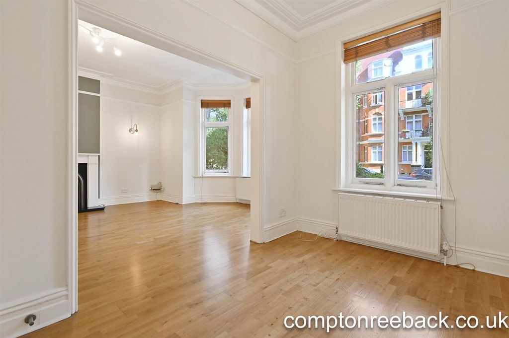 Property photo 3 of 11 Dining Space / Bedroom 3