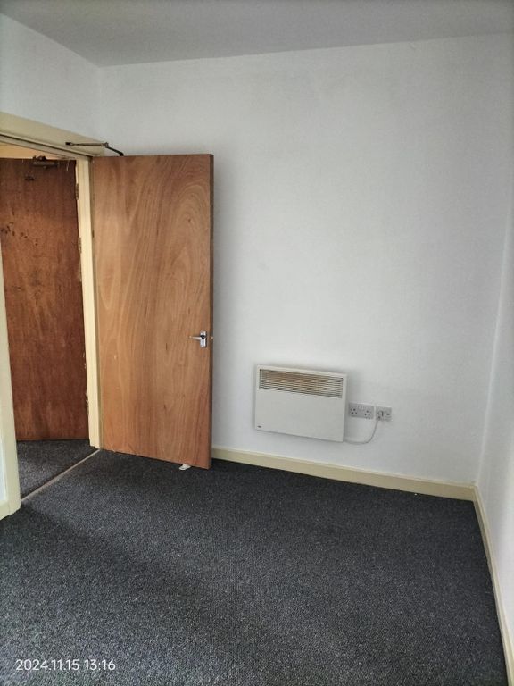 Property photo 1 of 3