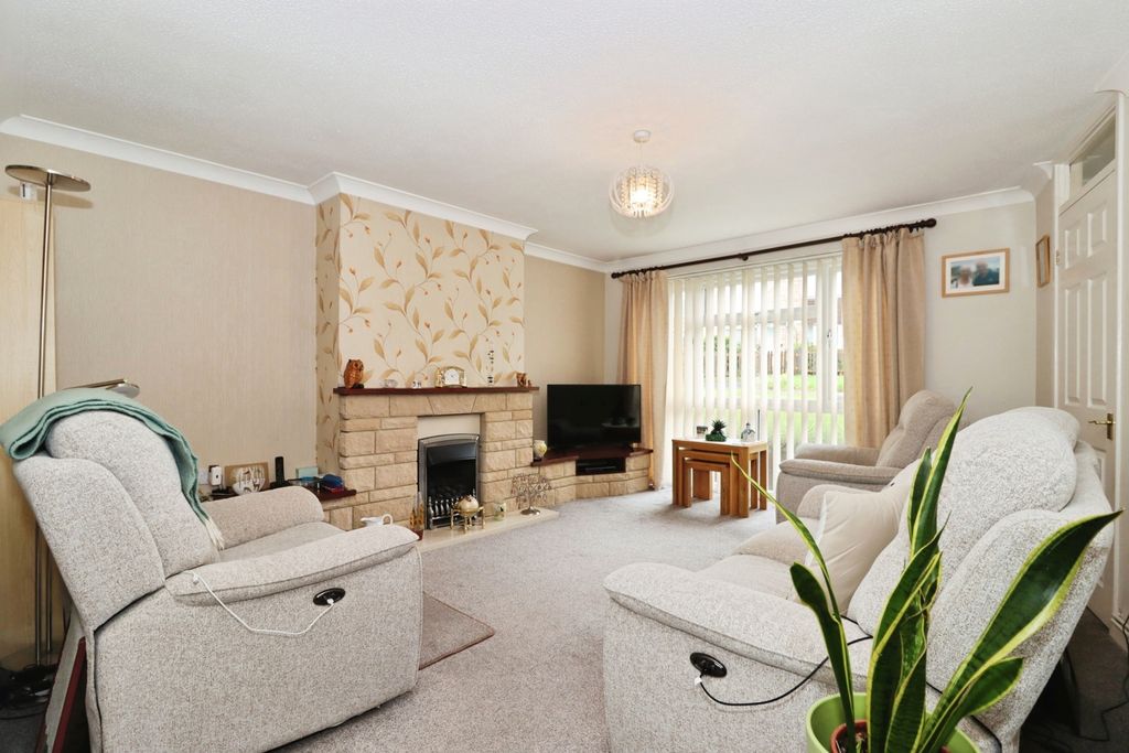 Property photo 2 of 19 Pbox-Img.Jpg