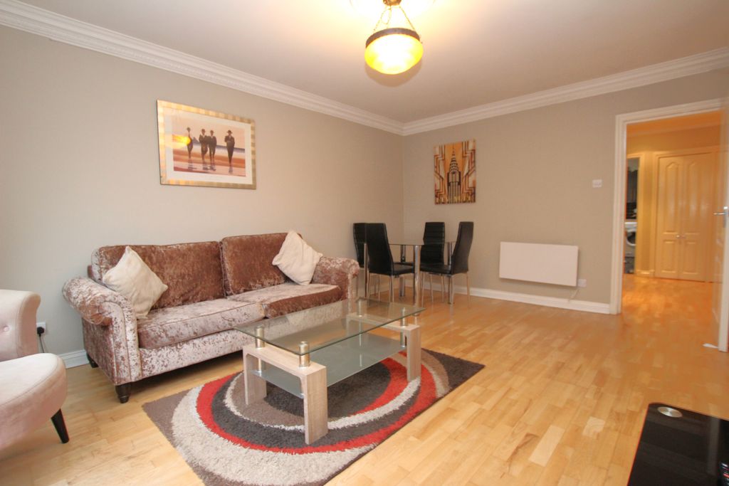 Property photo 3 of 11