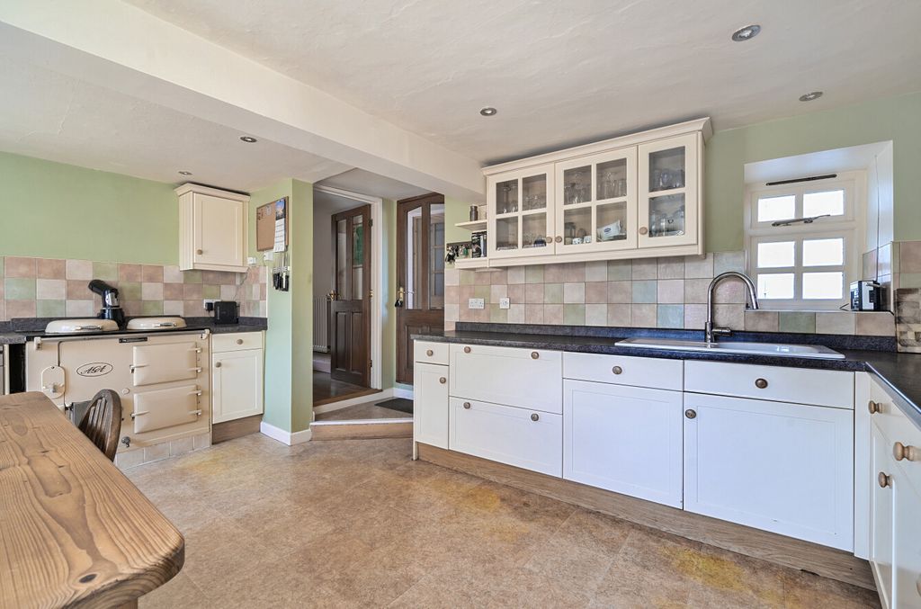 Property photo 2 of 13 Kitchen