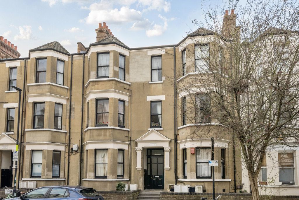 Property photo 2 of 17 Picture No. 04