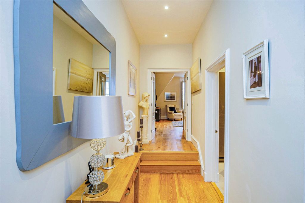 Property photo 3 of 15 Hall