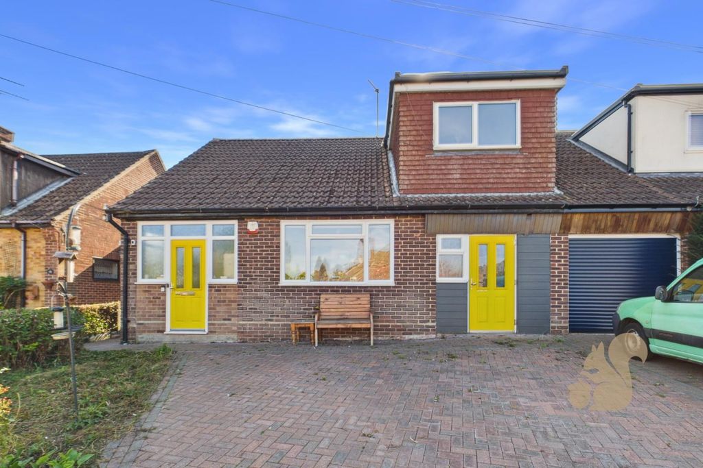 Property photo 1 of 24 Cam01814G0-Pr0170-Still037.Jpg