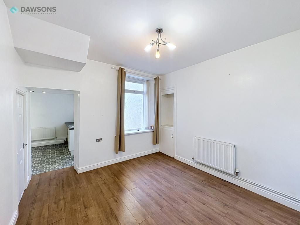 Property photo 3 of 10 Dining Room