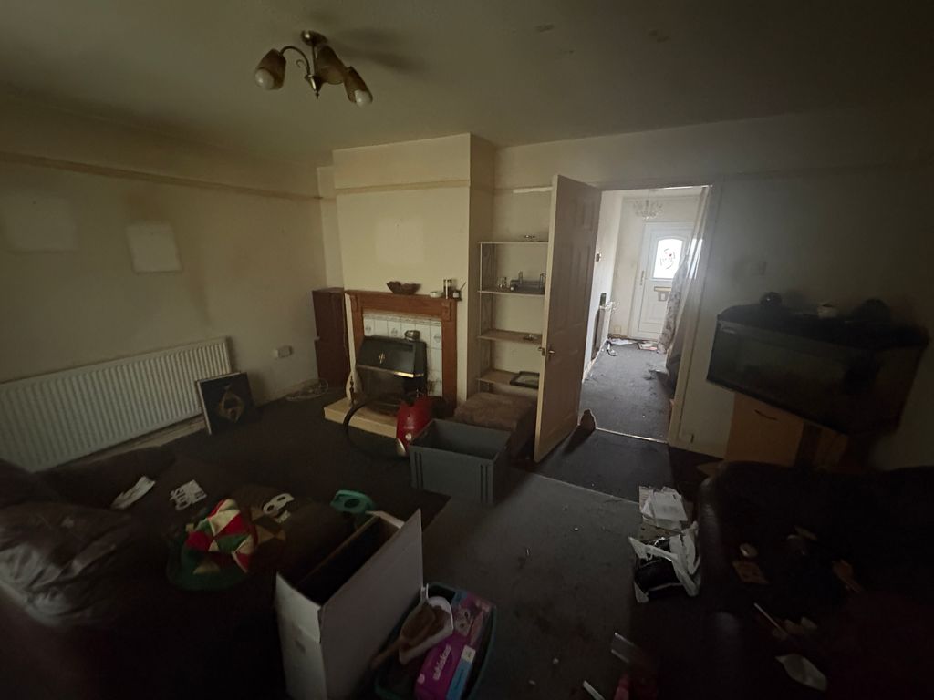 Property photo 3 of 4