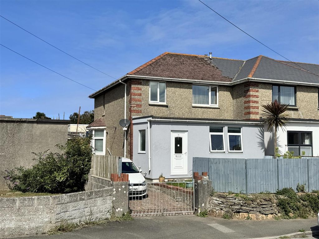 Property photo 1 of 32