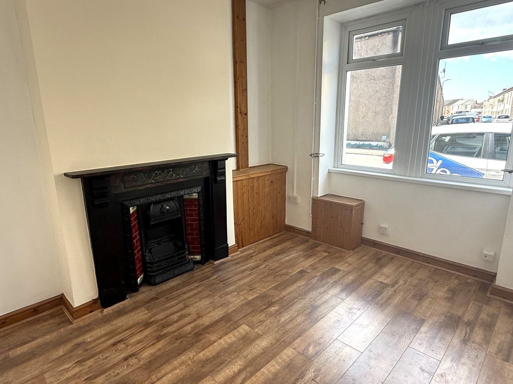 Property photo 3 of 12 Not Specified