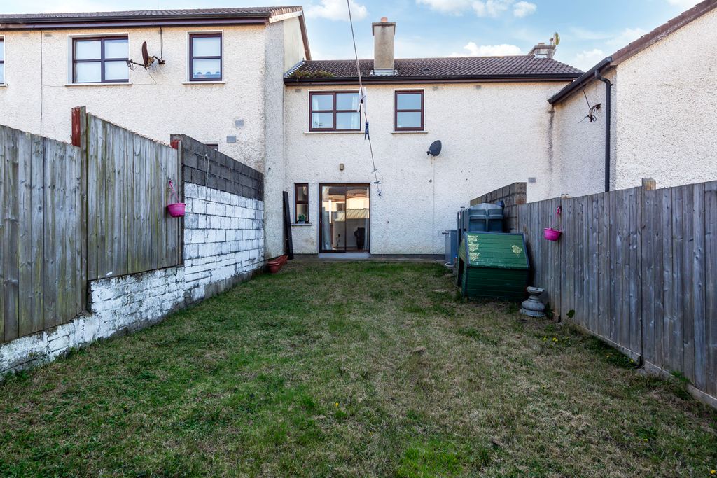 Property photo 3 of 23