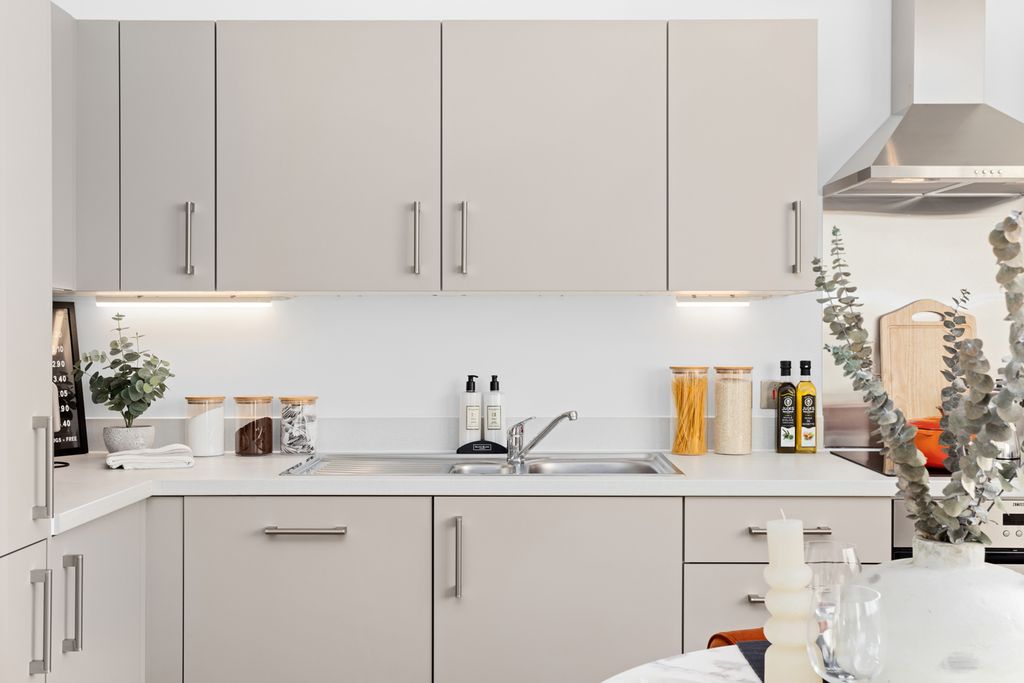 Property photo 2 of 3