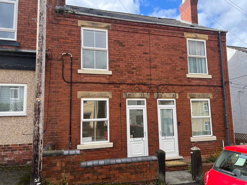 Property photo 1 of 11 External