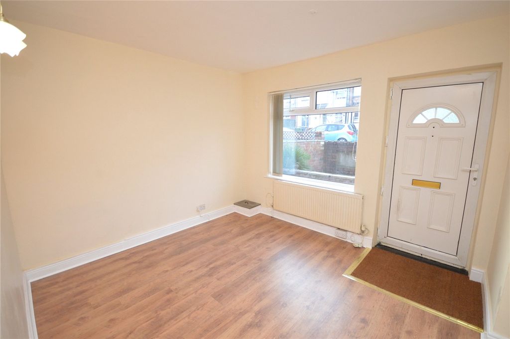 Property photo 2 of 11 Picture 2