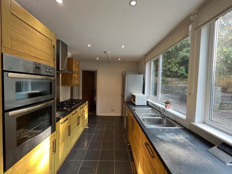 Property photo 3 of 17 Photo 32