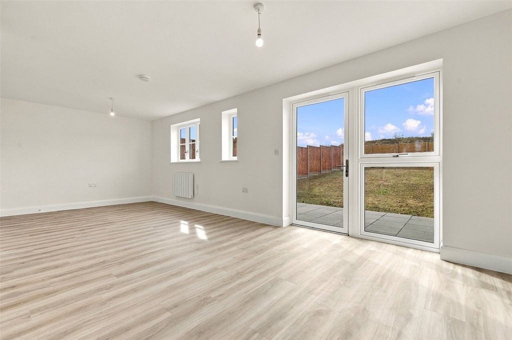 Property photo 2 of 10 Picture No. 06