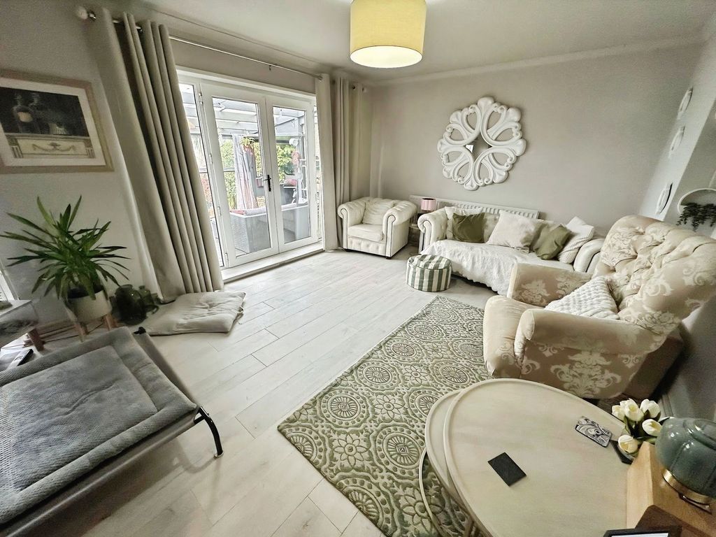 Property photo 3 of 24