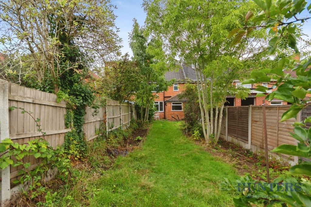 Property photo 3 of 22 Garden