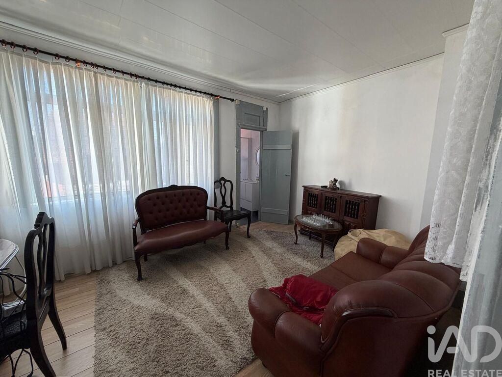Property photo 3 of 40