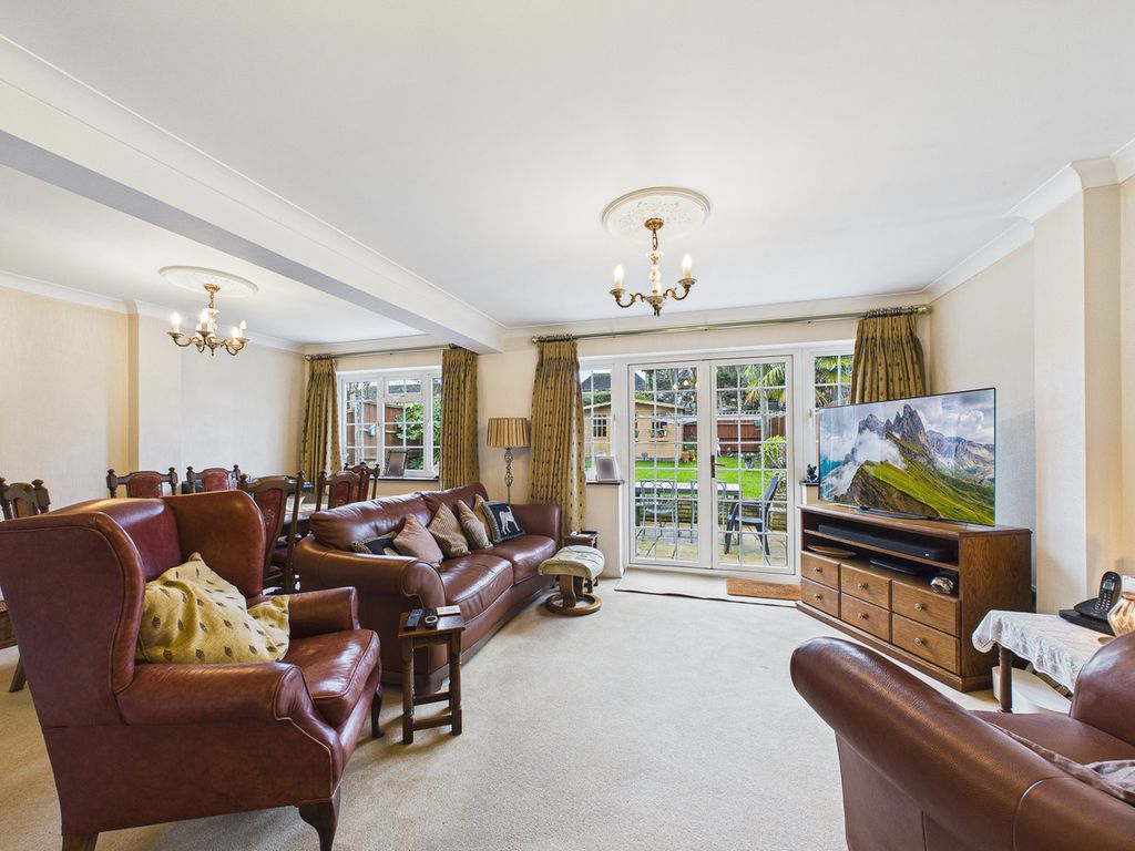 Property photo 3 of 28