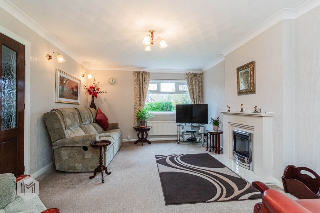 Property photo 2 of 25 Picture No. 10