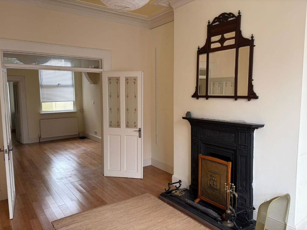 Property photo 3 of 10 Image 3