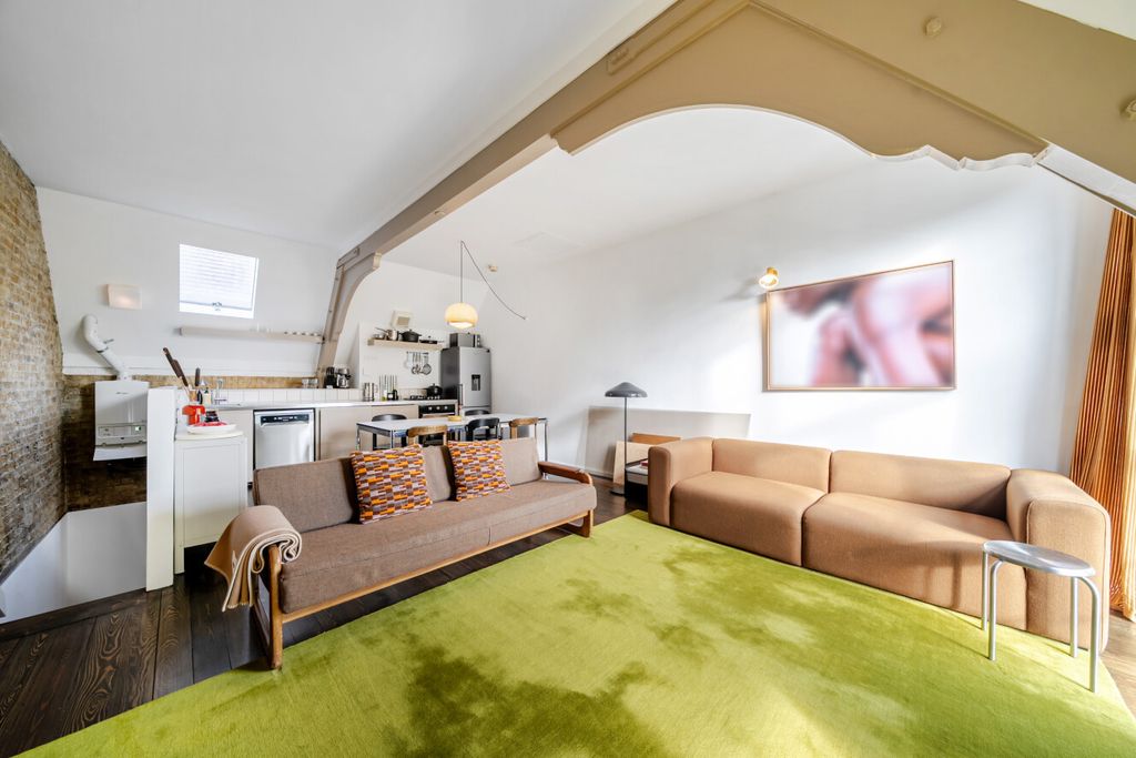 Property photo 1 of 19 1521289-15-6Ab242...