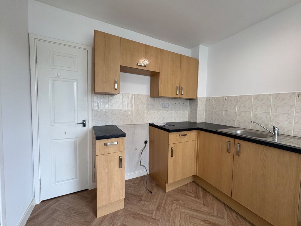 Property photo 3 of 7 Picture No. 05