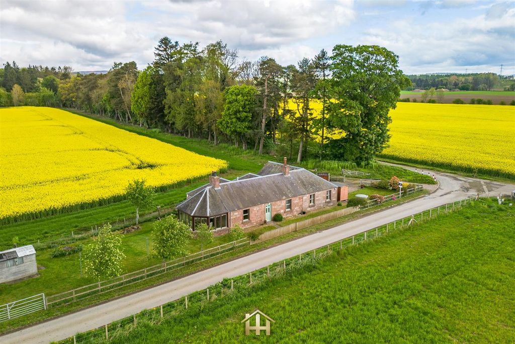 Property photo 1 of 30 Games Keepers Cottage Haughend By Meigle Ph12 8Rl
