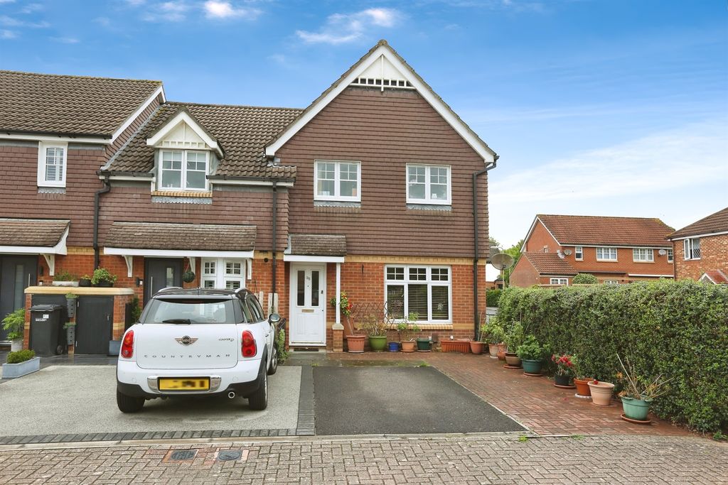 Property photo 2 of 17