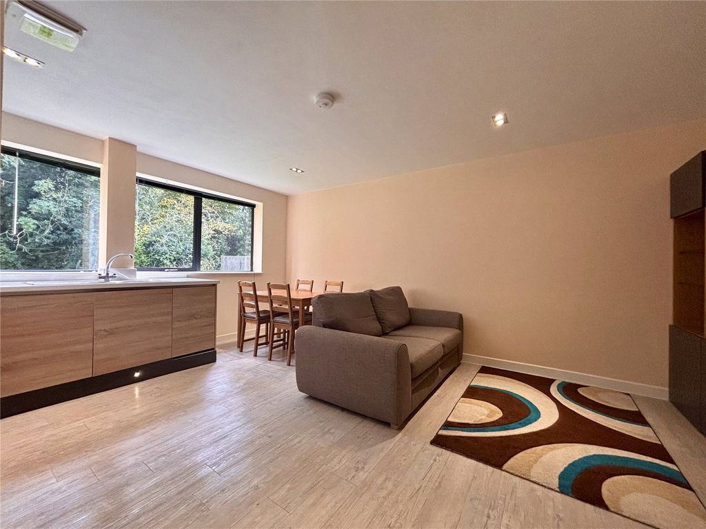 Property photo 3 of 20 Picture No. 14