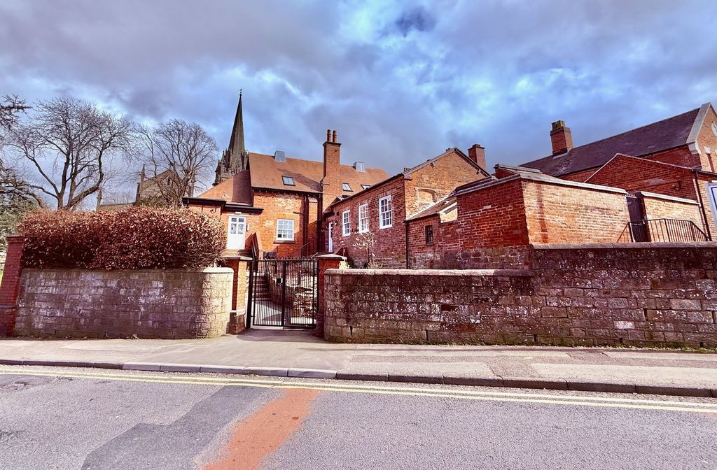 Additional image 4 of 1 bed flat for saleVicar Street, Dudley DY3