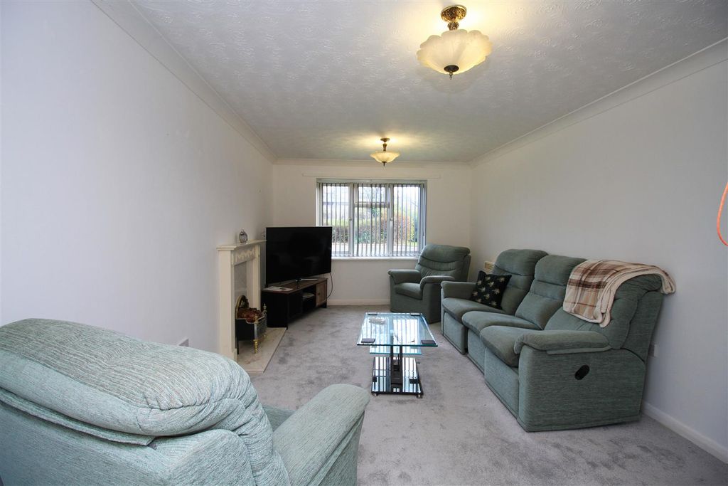 Property photo 3 of 12 Lounge. (2).Jpg