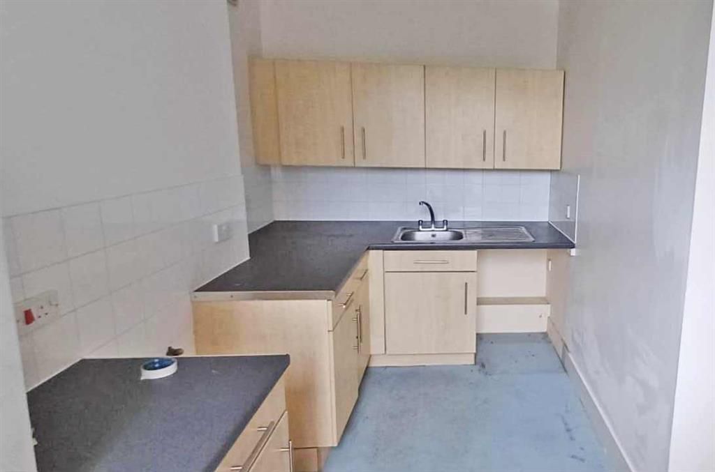 Property photo 3 of 6