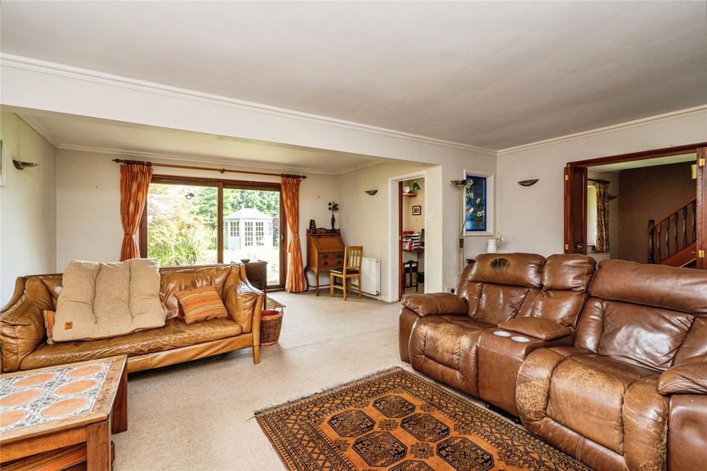 Property photo 2 of 38 Picture No. 49