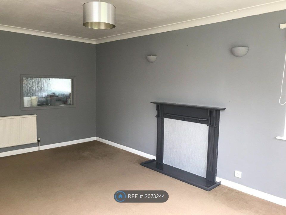 Property photo 2 of 8 Lounge / Diner