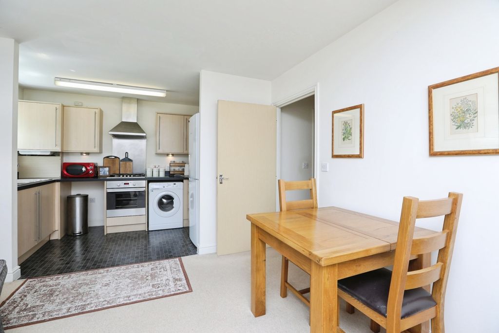Property photo 3 of 14 Pbox-Img.Jpg