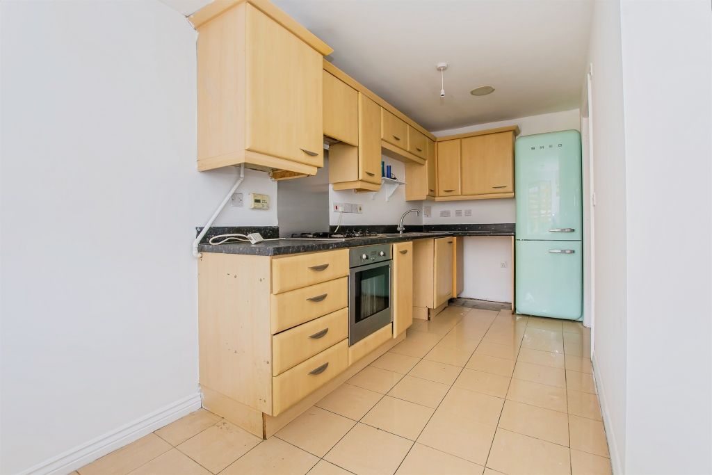 Property photo 3 of 17 Image