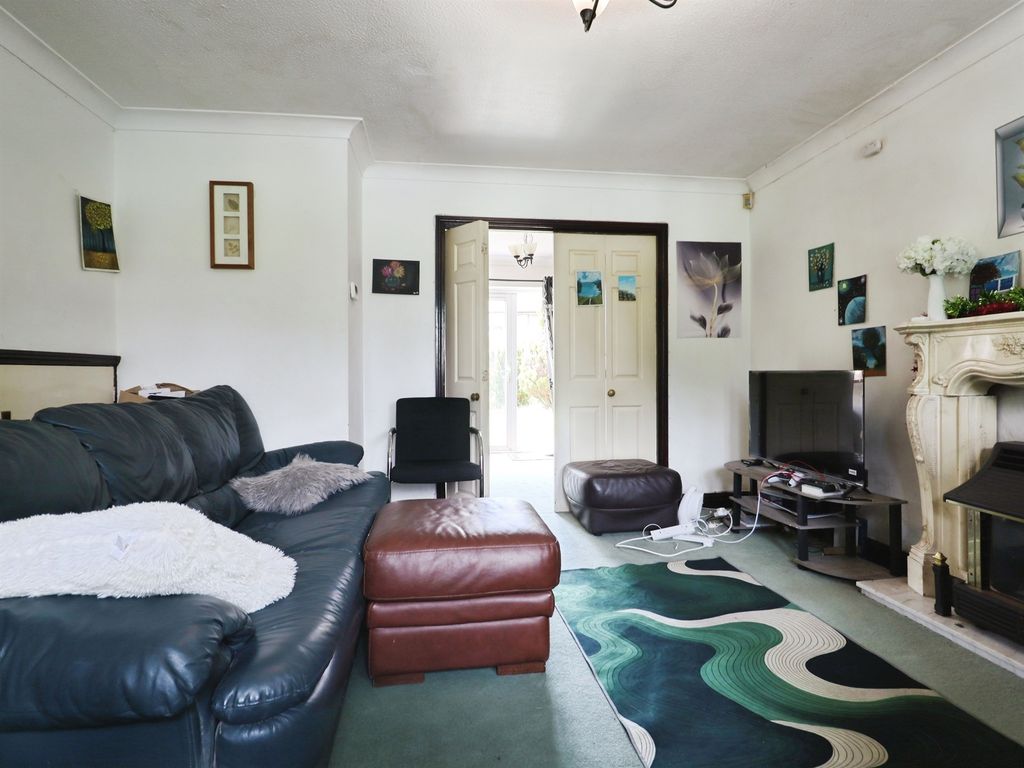 Property photo 3 of 13
