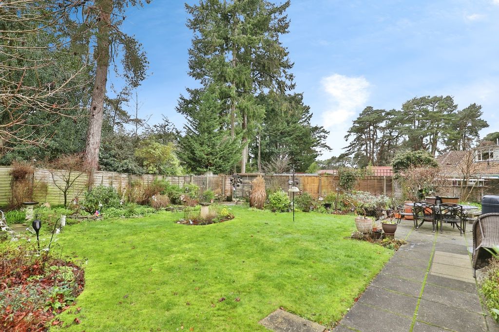 Property photo 2 of 19 Pbox-Img.Jpg